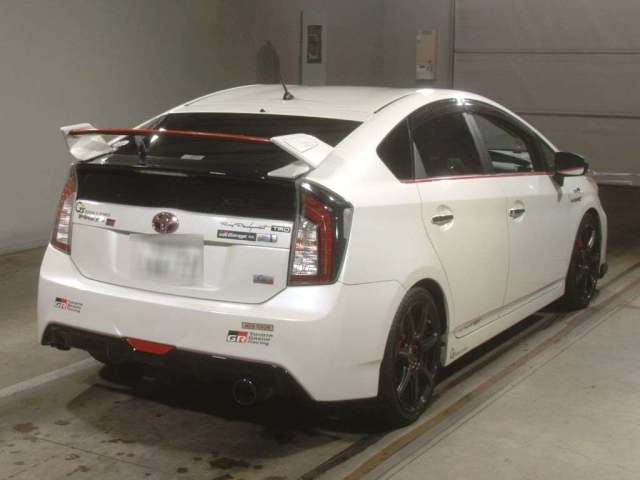 TOYOTA PRIUS 2012