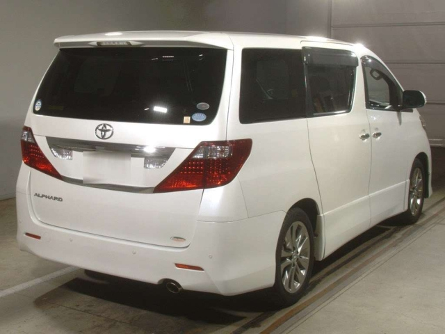TOYOTA ALPHARD 2010