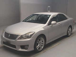 TOYOTA CROWN 2010