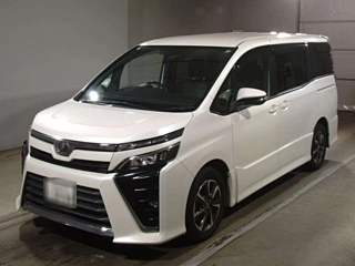 TOYOTA VOXY 2017