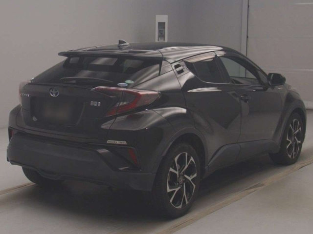 TOYOTA C-HR 2017