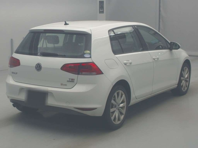 VOLKSWAGEN GOLF 2014
