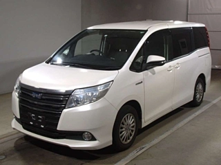 TOYOTA NOAH 2014