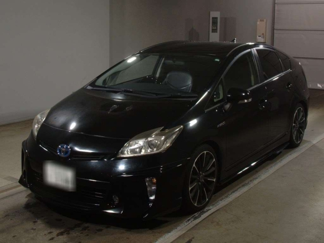TOYOTA PRIUS 2015