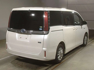 TOYOTA NOAH 2017
