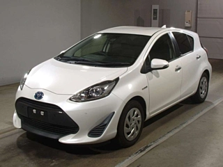TOYOTA AQUA 2018