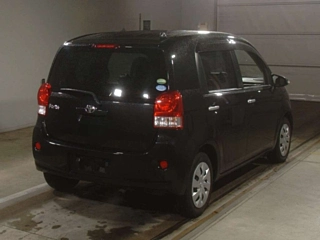 TOYOTA PORTE 2014