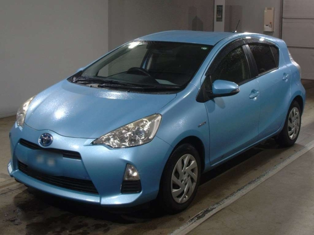 TOYOTA AQUA 2014