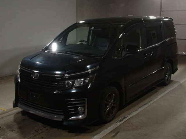 TOYOTA VOXY 2015