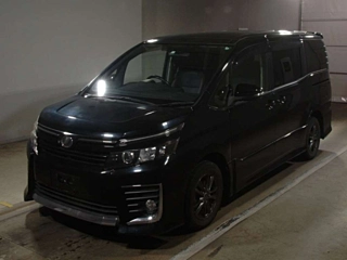 TOYOTA VOXY 2015