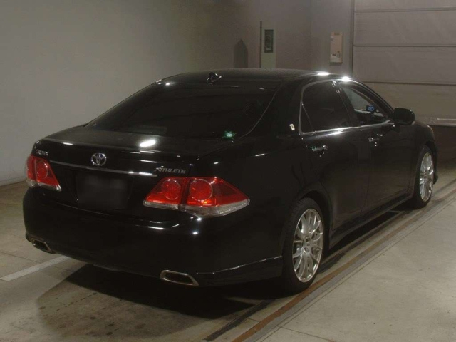 TOYOTA CROWN 2011