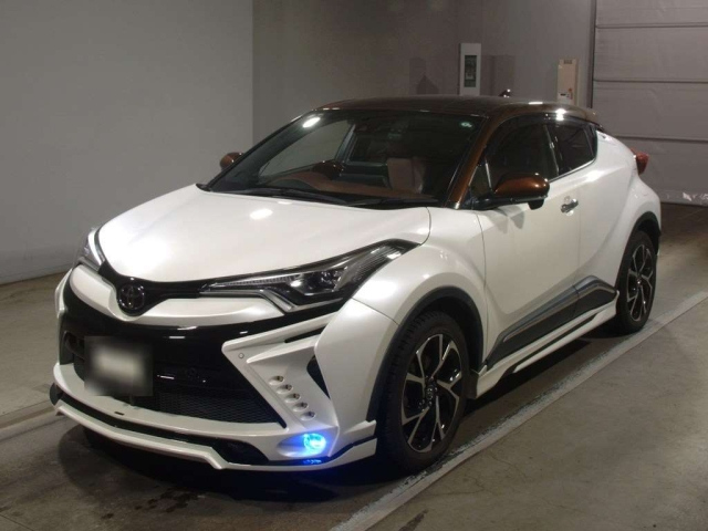 TOYOTA C-HR 2019
