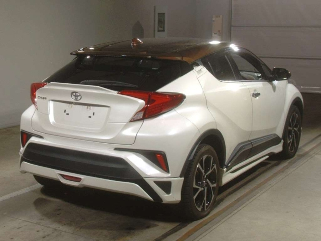 TOYOTA C-HR 2019