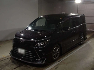 TOYOTA VOXY 2020