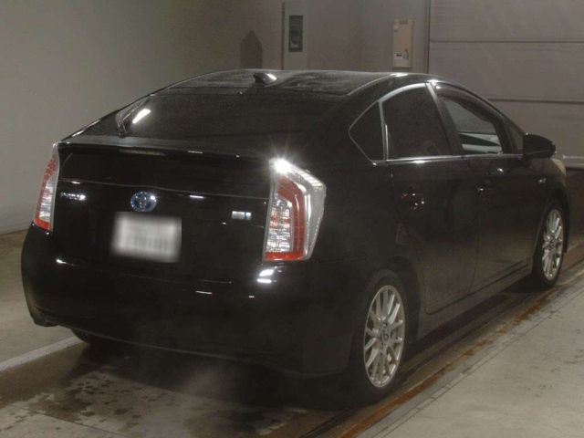 TOYOTA PRIUS 2012