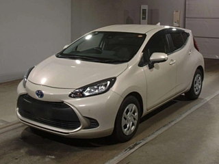 TOYOTA AQUA 2022