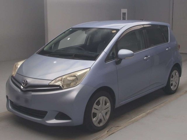 TOYOTA RACTIS 2011