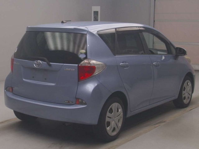 TOYOTA RACTIS 2011