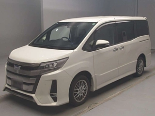 TOYOTA NOAH 2020