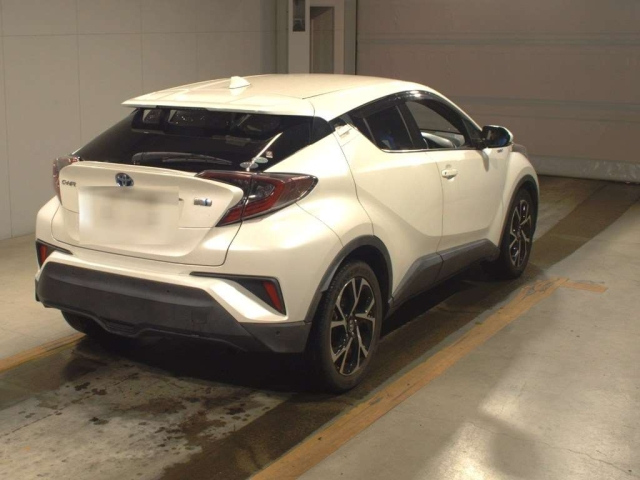 TOYOTA C-HR 2017