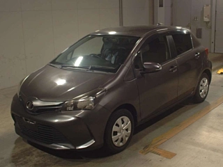 TOYOTA VITZ 2015
