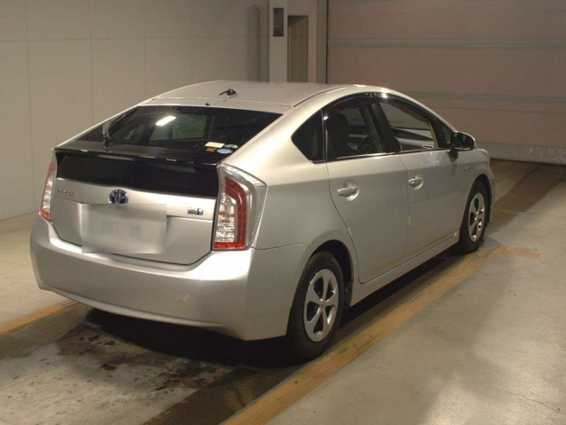 TOYOTA PRIUS 2012