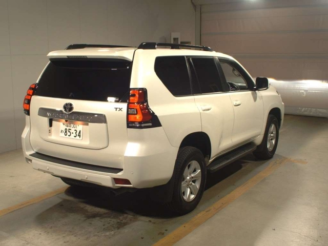 TOYOTA LAND CRUISER PRADO 2021