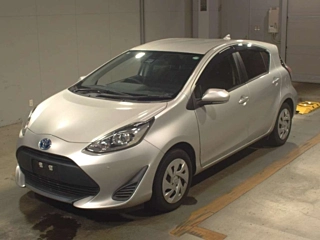 TOYOTA AQUA 2020