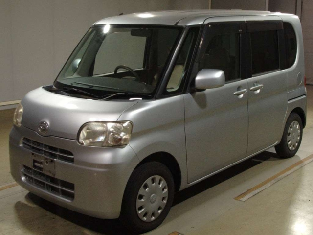 DAIHATSU TANTO 2008