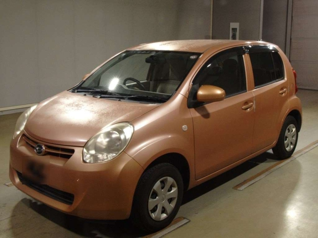 DAIHATSU BOON 2010