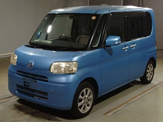 DAIHATSU TANTO 2010