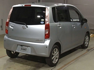 DAIHATSU MOVE 2011