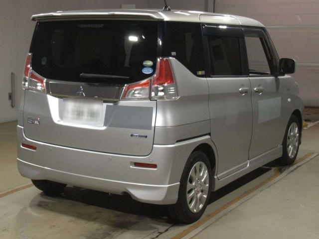 MITSUBISHI DELICA D2 2019