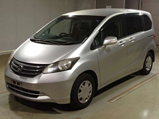 HONDA FREED 2010