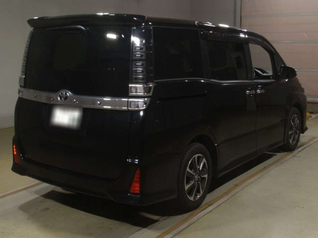 TOYOTA VOXY 2020