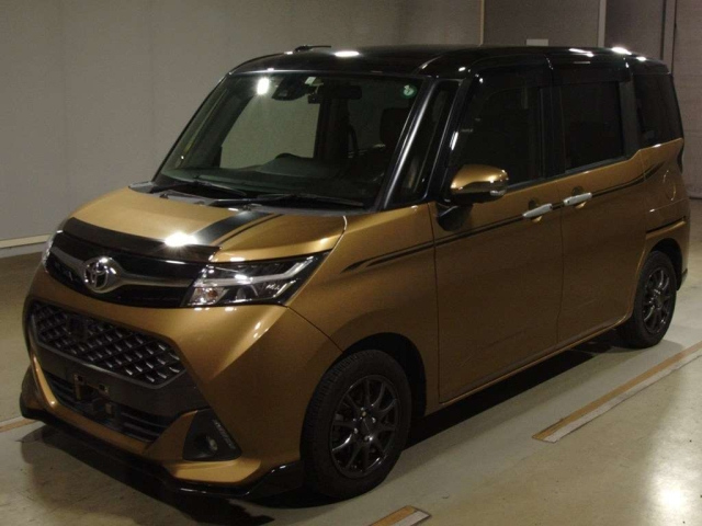 TOYOTA TANK 2016