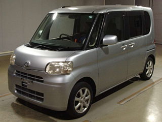 DAIHATSU TANTO 2012