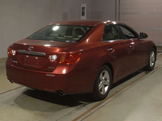 TOYOTA MARK X 2010