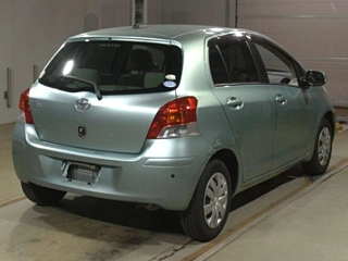 TOYOTA VITZ 2009