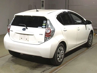 TOYOTA AQUA 2014