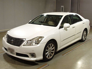 TOYOTA CROWN 2010