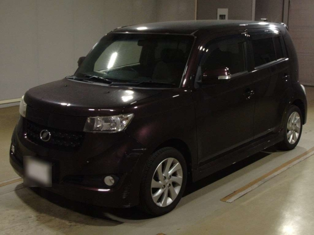 TOYOTA BB 2010