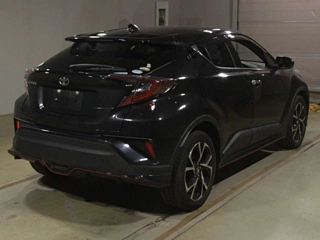 TOYOTA C-HR 2017