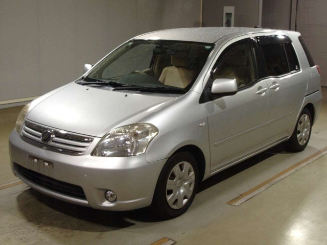 TOYOTA RAUM 2008