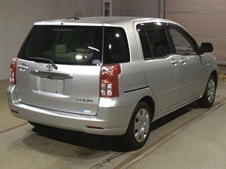 TOYOTA RAUM 2008