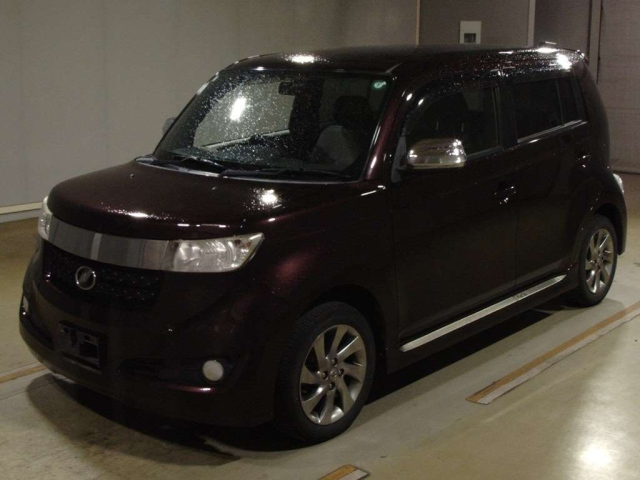 TOYOTA BB 2015