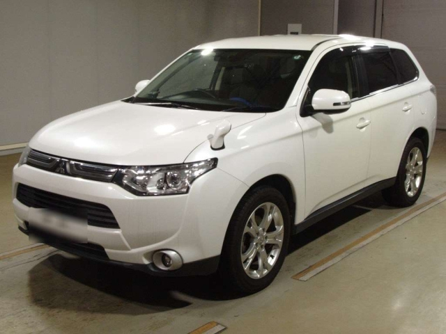 MITSUBISHI OUTLANDER 2013