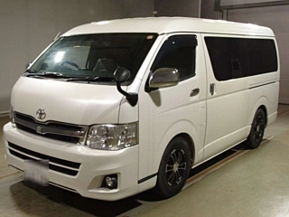 TOYOTA HIACE 2013