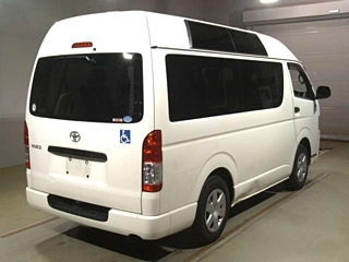 TOYOTA HIACE VAN 2017