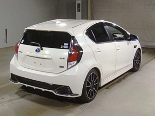 TOYOTA AQUA 2016